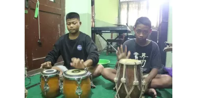 KEGIATAN EKSTRAKURIKULER